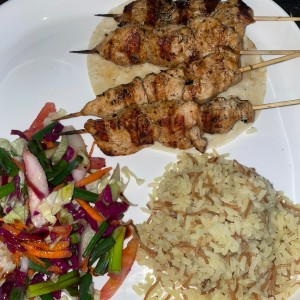 Platos Fuertes - Pollo Shish