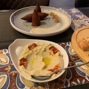 Hummus y Kibbe frito