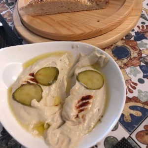 TAPAS - HUMUS