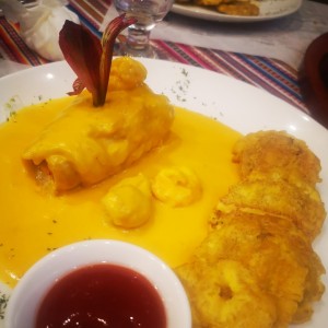 Corvina Rellena de Camarones