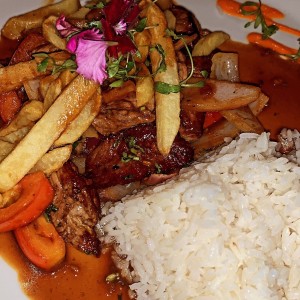 Lomo Saltado