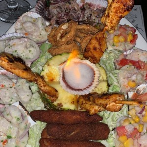 Piqueo Especial de Mariscos Nazca