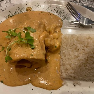 Corvina Rellena de Langostinos