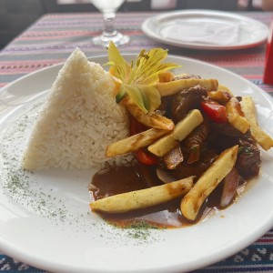 Lomo Saltado