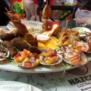 Piqueo Especial de Mariscos Nazca