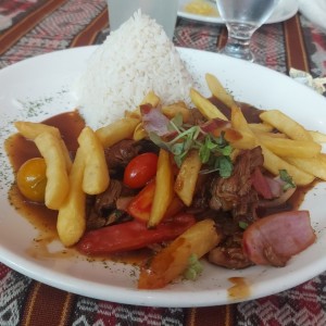 Lomo Saltado