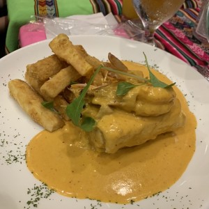 Corvina Rellena de Langostinos