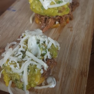 Patacones con ropa vieja 