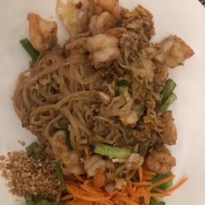 Pad thai con camarones 