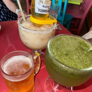 margarota, cerveza y limonada de hierbabuena