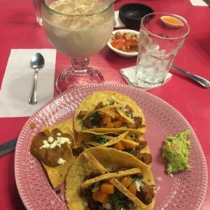 Tacos al pastor