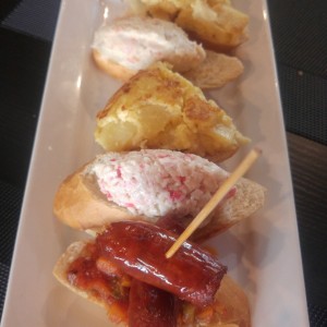 Pinchos variados