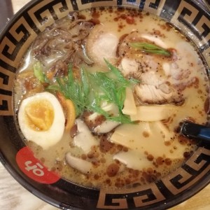 Black garlic ramen