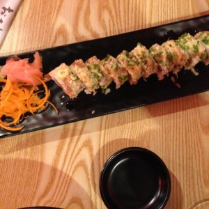 Ebi Crispy Roll (Aprox $9.00)