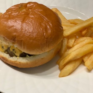 hamburguesa con papas 