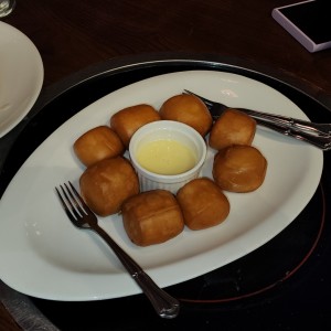 Hampao Frito con Leche Condensada