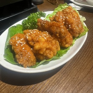 Korean Fried Chicken/ Alitas de pollo en salsa coreana