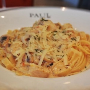 Fetuccini con pollo