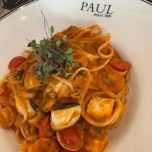 Linguini con Frutos del mar