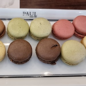 Mini Macarons