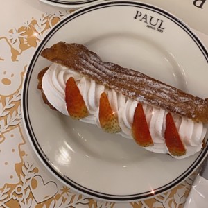 Eclair de fresas