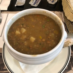 sopa de lentejas