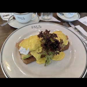 Egg benedict de salmon