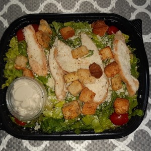 ensalada cesar con pollo