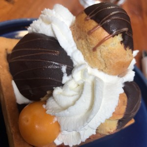 profiteroles