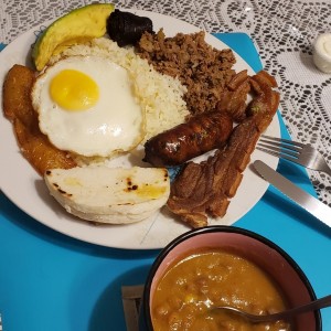 Bandeja Paisa