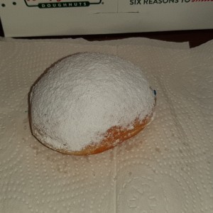 rellena de mermelada de fresa