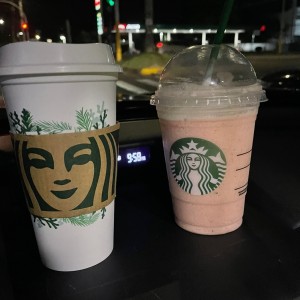 Frappucinos - Strawberry Yogurt Frappuccino