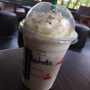 frappe cranberry white mocha