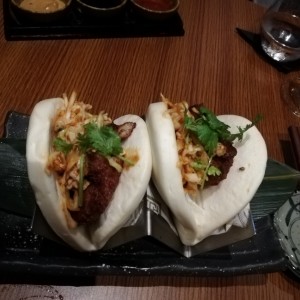 baos con pollo