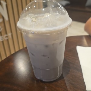 Bebidas Frías - Iced Taro (16oz)