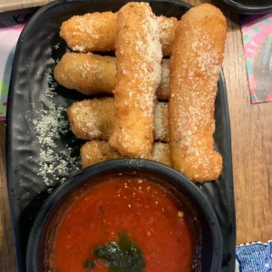 Starters - Mozzarella Sticks