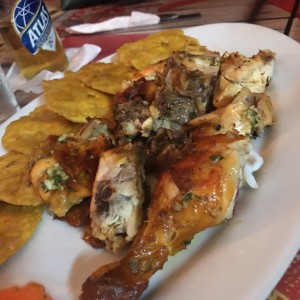 Pollo Asado con patacones