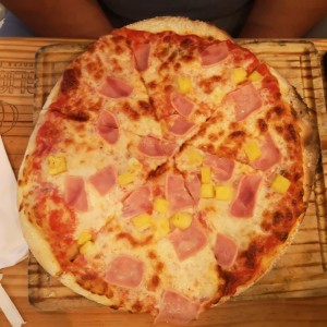 pizza hawaiana