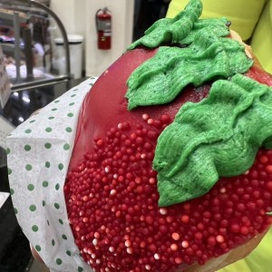 Dona rellena de fresa