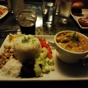 Pollo curry. Brutalmente delicioso 