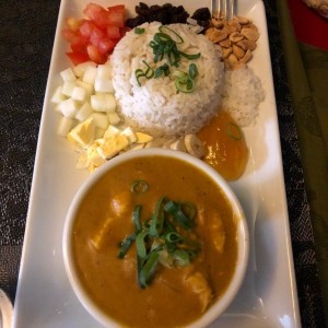 Platos fuertes - Chicken Curry