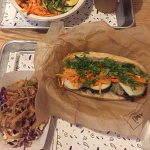 chicken chimi bahn mi 