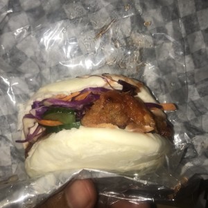 Bao de Honey Chicken