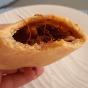 Empanada de ropa vieja