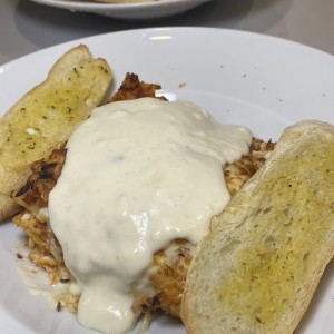 Lasagna de pollo en salsa blanca 