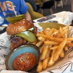 CHICKEN SANDWICH