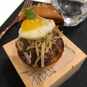 steak tartar slider