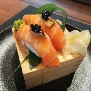 Nigiri Salmon