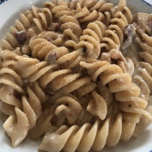 Fusilli Giganti Di Gragnano Al Parmigiano Trufado