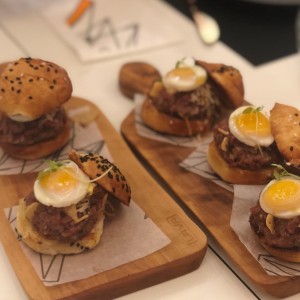 steak tartar sliders 